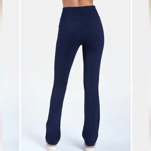 NWT CAPSULE121
THE LARSEN PANT CLASSIC IN NAVY